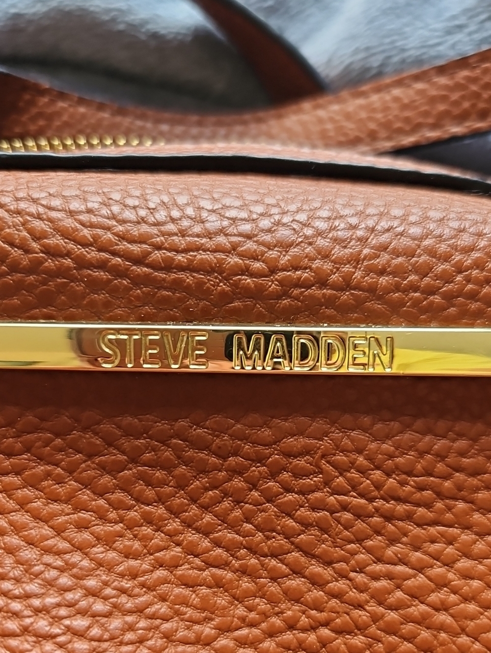 Steve Madden Leather-Textured Brown Women’s Backpack Tote - Stylish Everyday Bag - Picture 2 of 6